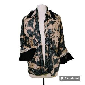 Womens upcycled boyfriend shirt. Abstract pattern, vintage lace trim Sz L
